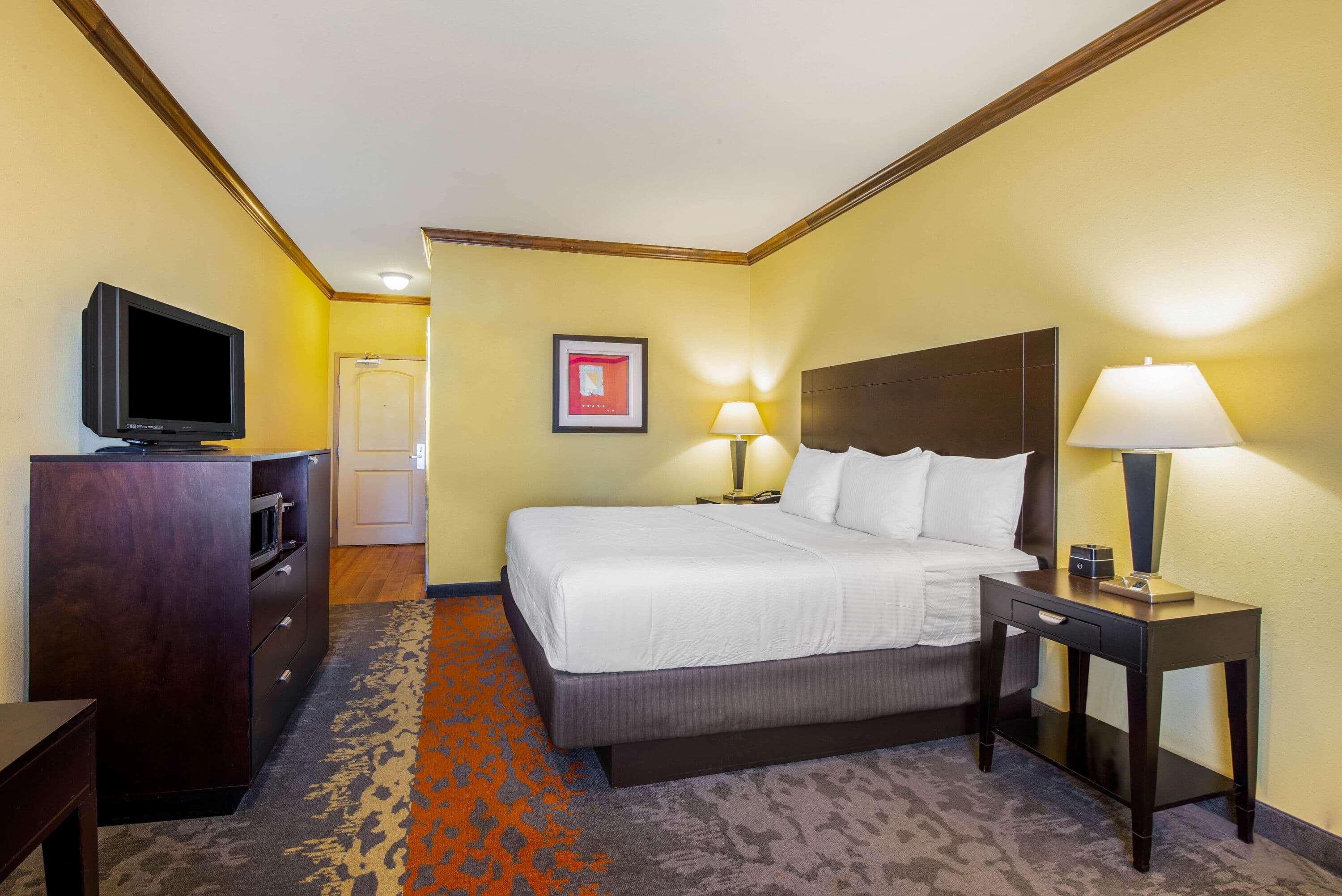 Отель La Quinta By Wyndham Eastland Экстерьер фото